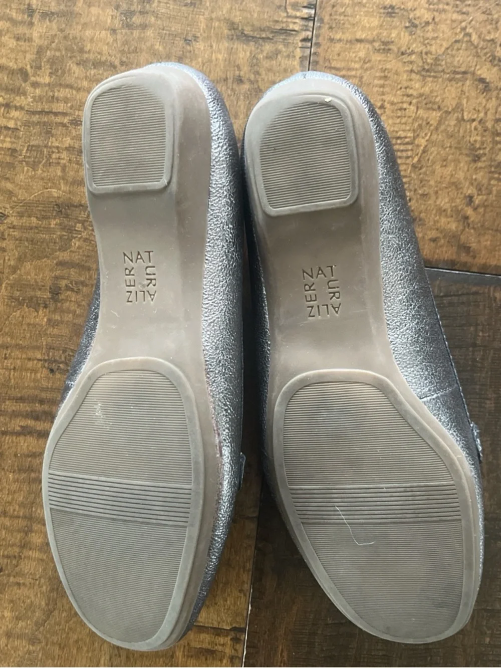 Naturalizer Gisella comfort flat metallic pewter faux leather loafers sz 8 - Picture 4 of 5